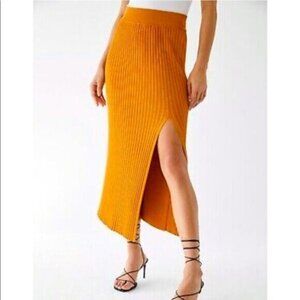 Aritzia Wilfred Midi Skirt High Rise waist Ribbed knit Side slit XXS Boho Chic